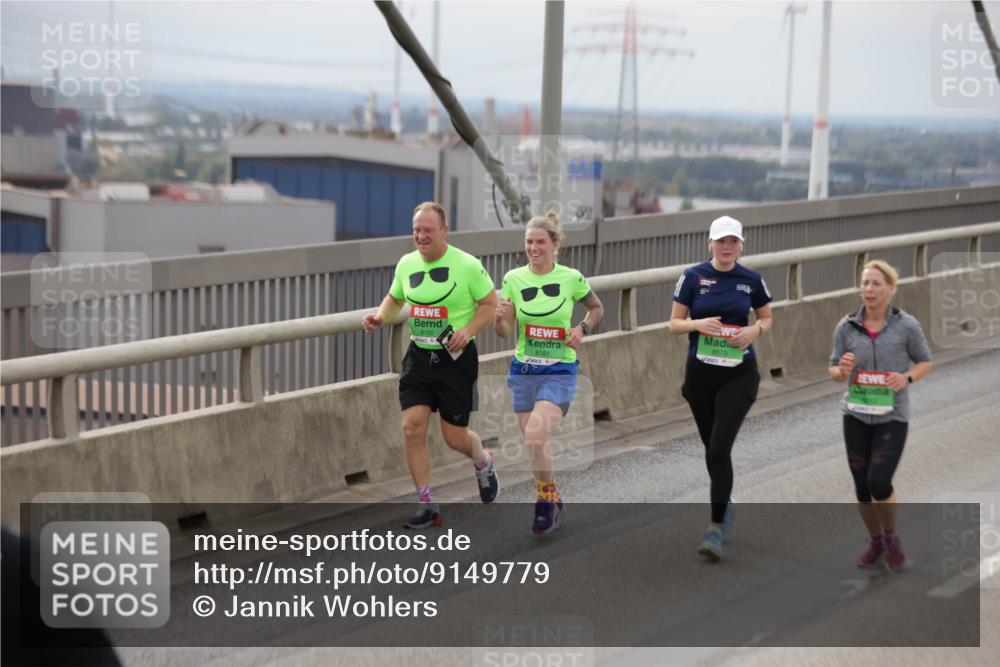 03.10.2025 - Köhlbrandbrückenlauf Jannik Wohlers http://msf.ph/oto/9149779 03.10.2025 15:54:35 Position 1 8079, 8190, 8181 meine-sportfotos.de