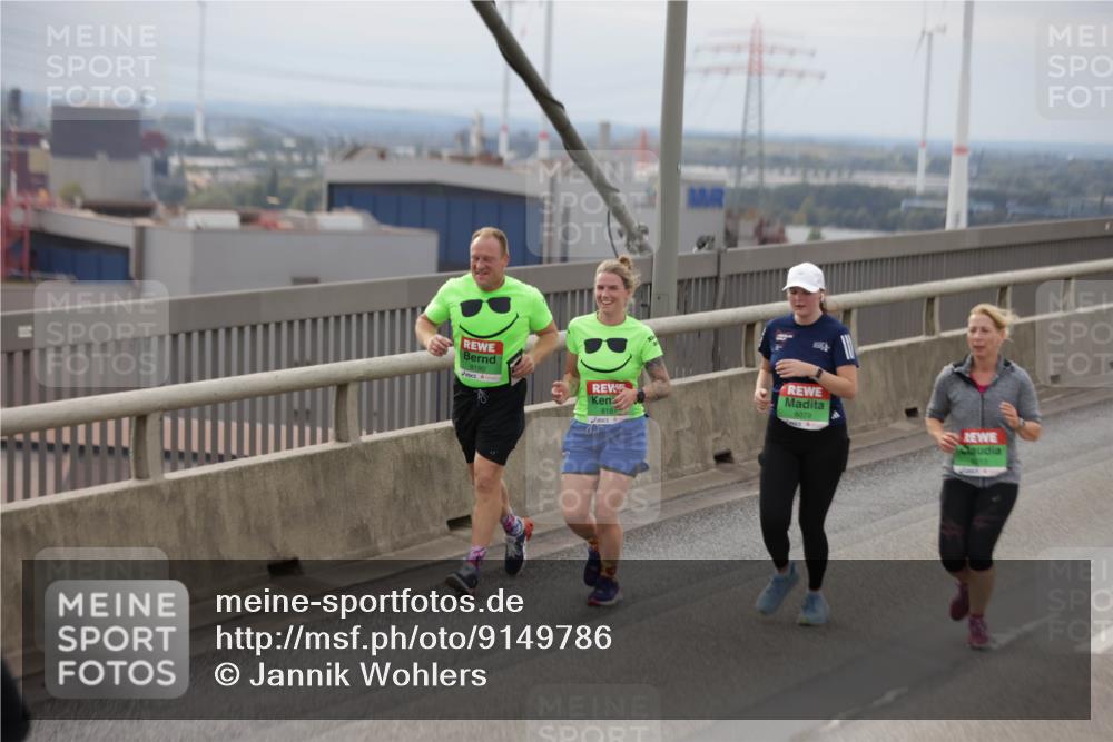 03.10.2025 - Köhlbrandbrückenlauf Jannik Wohlers http://msf.ph/oto/9149786 03.10.2025 15:54:35 Position 1 8190, 818, 8079 meine-sportfotos.de