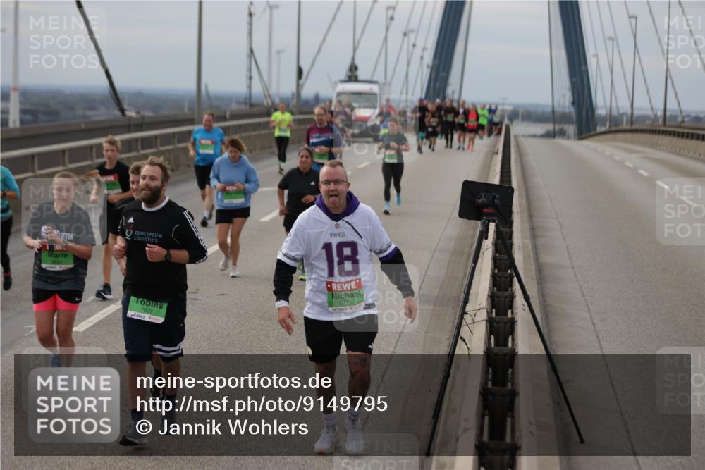 03.10.2025 - Köhlbrandbrückenlauf Jannik Wohlers http://msf.ph/oto/9149795 03.10.2025 15:54:38 Position 1 18, 9179, 7622 meine-sportfotos.de