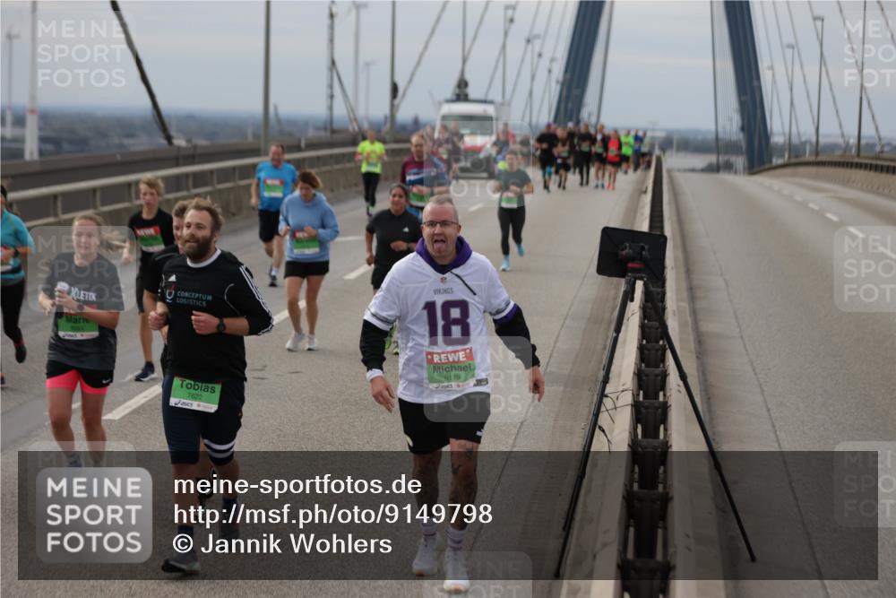 03.10.2025 - Köhlbrandbrückenlauf Jannik Wohlers http://msf.ph/oto/9149798 03.10.2025 15:54:38 Position 1 18, 9179, 7622 meine-sportfotos.de