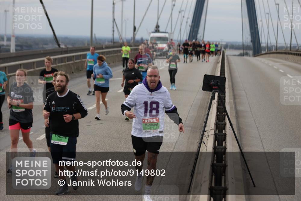 03.10.2025 - Köhlbrandbrückenlauf Jannik Wohlers http://msf.ph/oto/9149802 03.10.2025 15:54:38 Position 1 18, 9179, 7622 meine-sportfotos.de