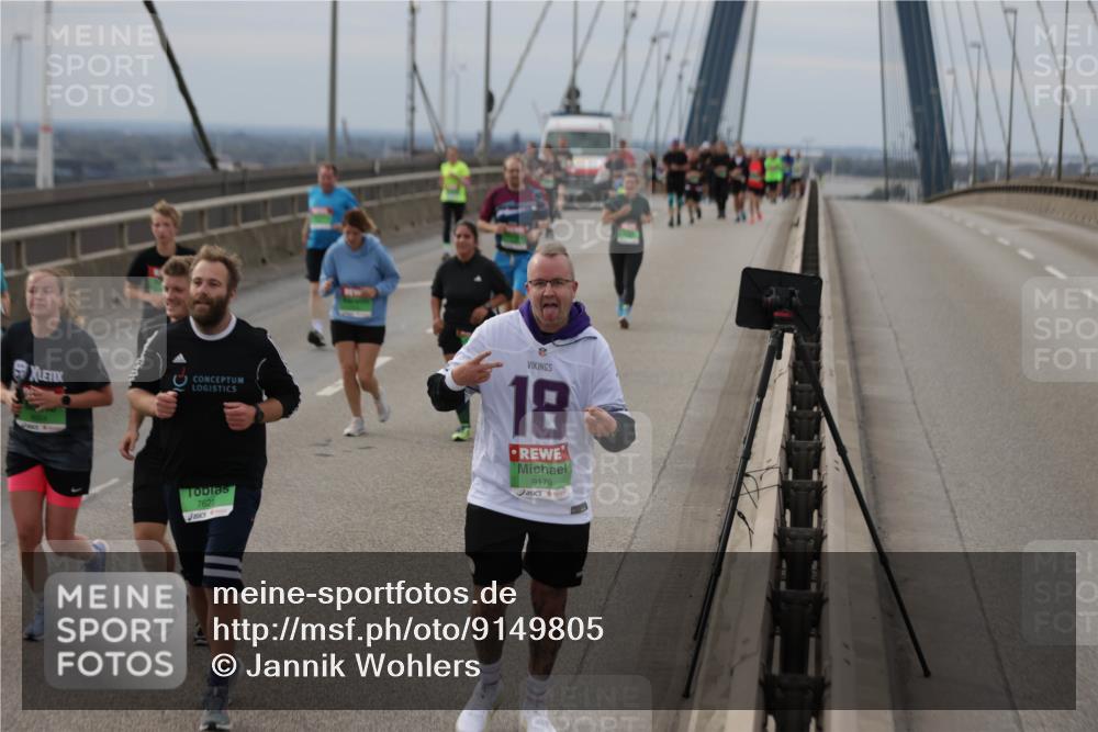 03.10.2025 - Köhlbrandbrückenlauf Jannik Wohlers http://msf.ph/oto/9149805 03.10.2025 15:54:38 Position 1 7627, 18, 9179 meine-sportfotos.de