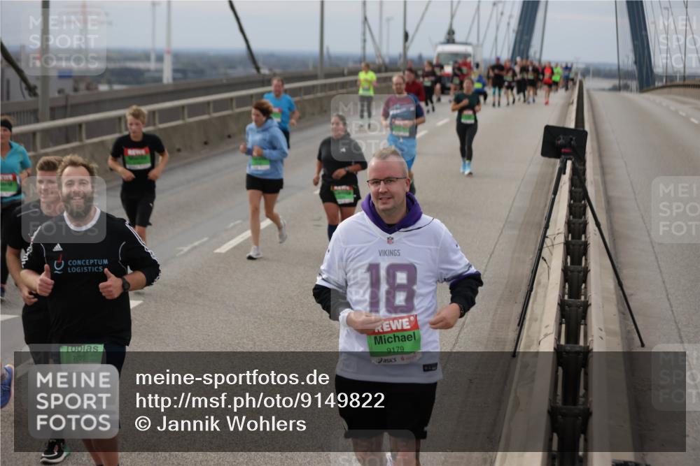03.10.2025 - Köhlbrandbrückenlauf Jannik Wohlers http://msf.ph/oto/9149822 03.10.2025 15:54:39 Position 1 97, 7622, 18, 9179 meine-sportfotos.de