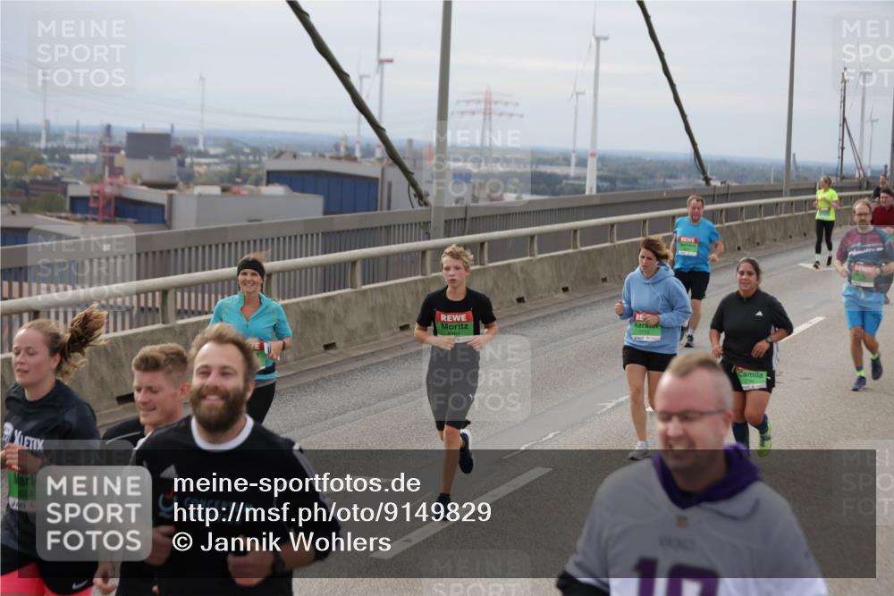 03.10.2025 - Köhlbrandbrückenlauf Jannik Wohlers http://msf.ph/oto/9149829 03.10.2025 15:54:40 Position 1 9054, 8162 meine-sportfotos.de