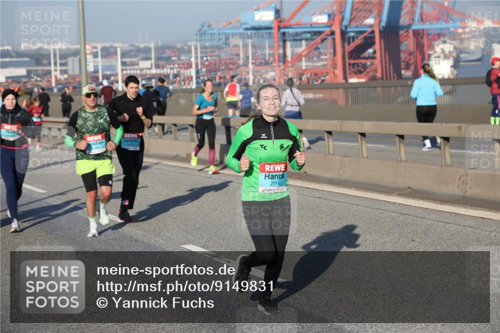 03.10.2025 - Köhlbrandbrückenlauf Yannick Fuchs http://msf.ph/oto/9149831 03.10.2025 08:41:36 Position 2 1346, 1767, 2714 meine-sportfotos.de