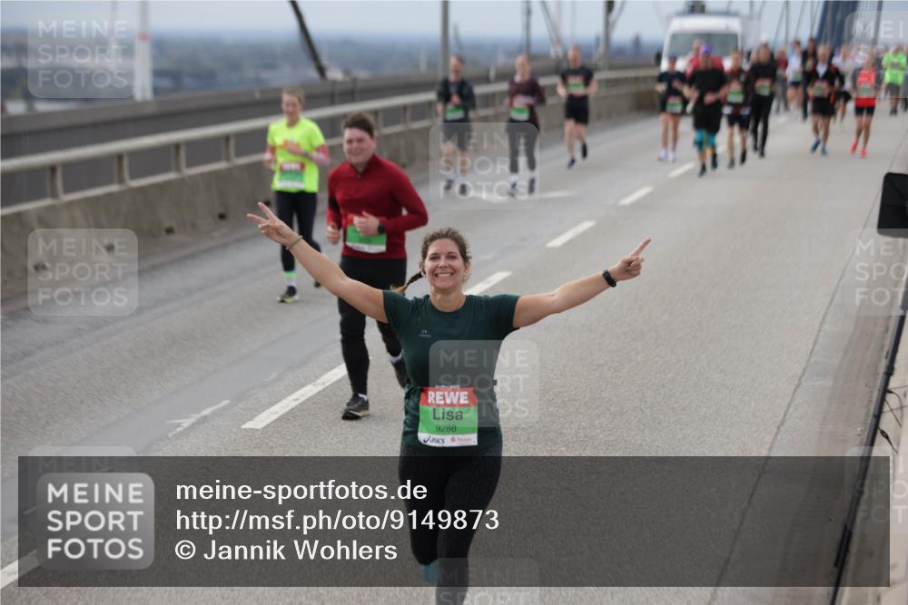 03.10.2025 - Köhlbrandbrückenlauf Jannik Wohlers http://msf.ph/oto/9149873 03.10.2025 15:54:44 Position 1 9288 meine-sportfotos.de