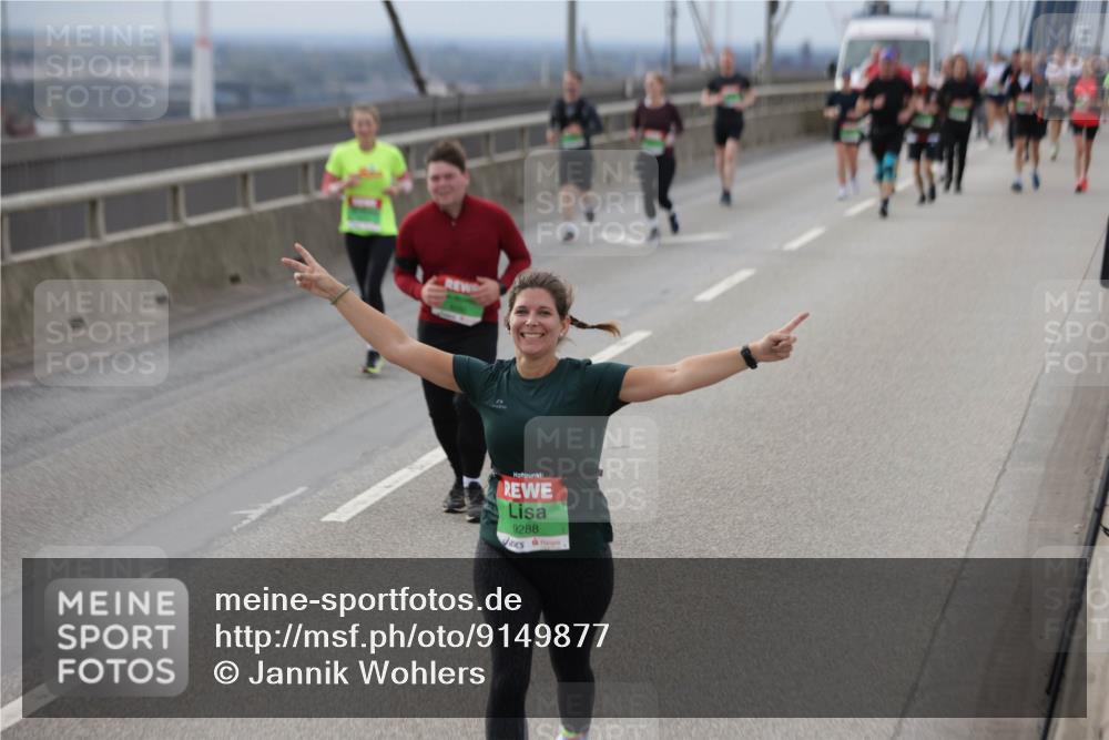 03.10.2025 - Köhlbrandbrückenlauf Jannik Wohlers http://msf.ph/oto/9149877 03.10.2025 15:54:45 Position 1 9288 meine-sportfotos.de