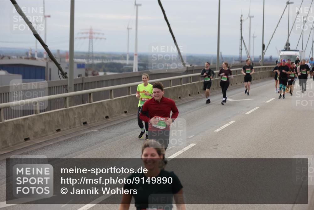 03.10.2025 - Köhlbrandbrückenlauf Jannik Wohlers http://msf.ph/oto/9149890 03.10.2025 15:54:46 Position 1  meine-sportfotos.de