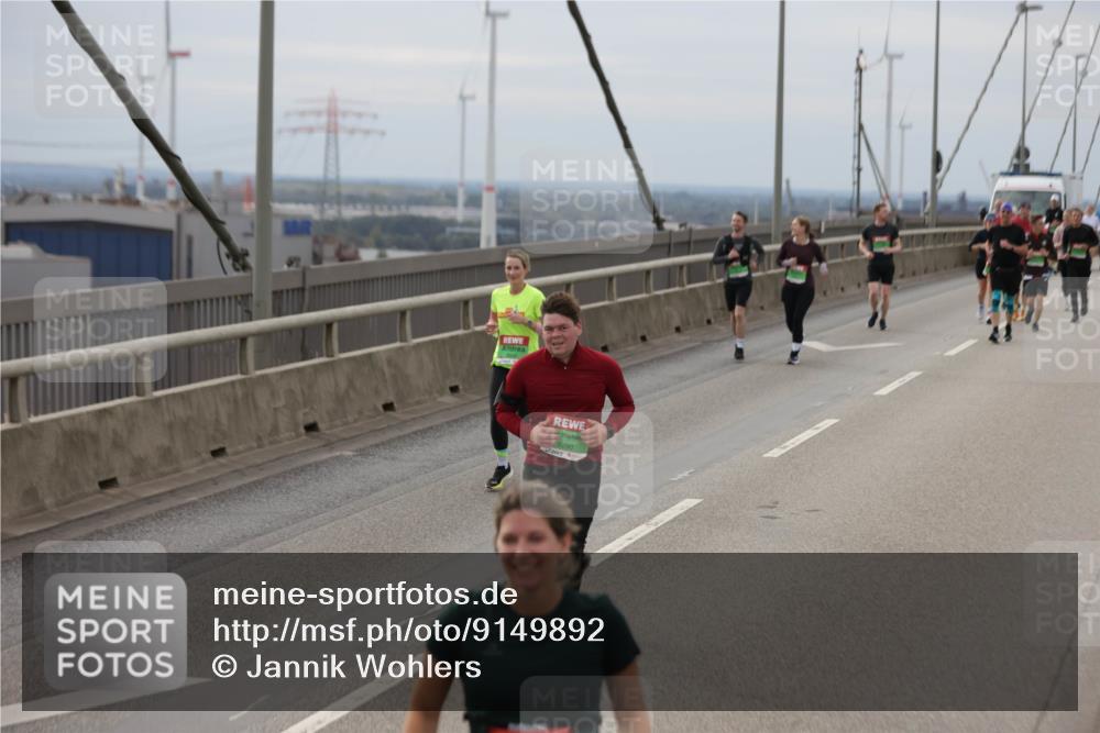03.10.2025 - Köhlbrandbrückenlauf Jannik Wohlers http://msf.ph/oto/9149892 03.10.2025 15:54:46 Position 1 8290 meine-sportfotos.de