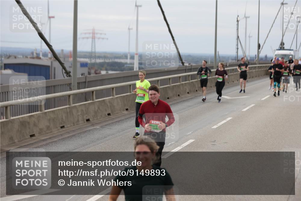 03.10.2025 - Köhlbrandbrückenlauf Jannik Wohlers http://msf.ph/oto/9149893 03.10.2025 15:54:46 Position 1 8290 meine-sportfotos.de