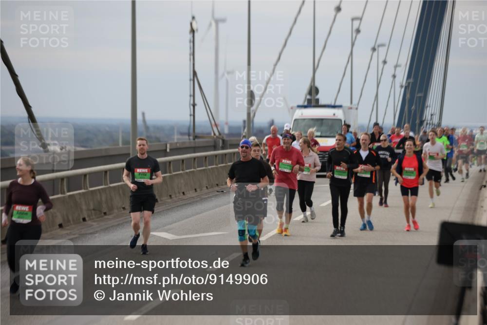 03.10.2025 - Köhlbrandbrückenlauf Jannik Wohlers http://msf.ph/oto/9149906 03.10.2025 15:54:49 Position 1  meine-sportfotos.de