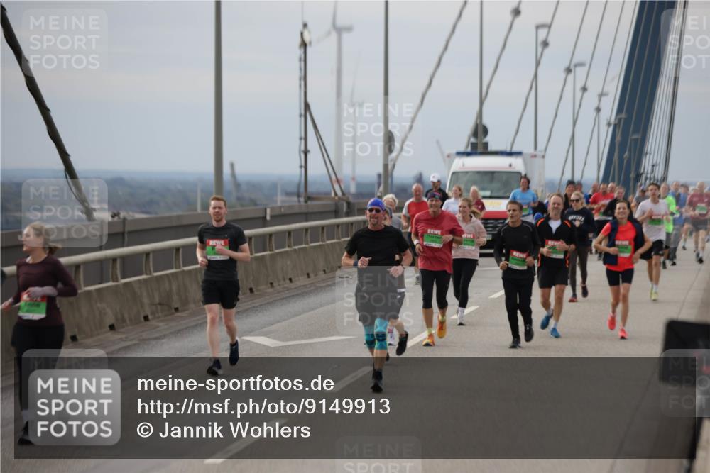 03.10.2025 - Köhlbrandbrückenlauf Jannik Wohlers http://msf.ph/oto/9149913 03.10.2025 15:54:49 Position 1  meine-sportfotos.de