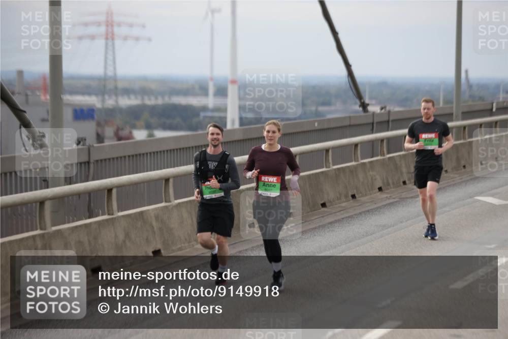 03.10.2025 - Köhlbrandbrückenlauf Jannik Wohlers http://msf.ph/oto/9149918 03.10.2025 15:54:50 Position 1 8030, 8047 meine-sportfotos.de