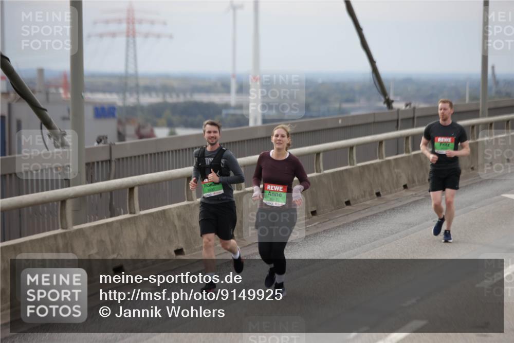 03.10.2025 - Köhlbrandbrückenlauf Jannik Wohlers http://msf.ph/oto/9149925 03.10.2025 15:54:50 Position 1 8030, 8047 meine-sportfotos.de