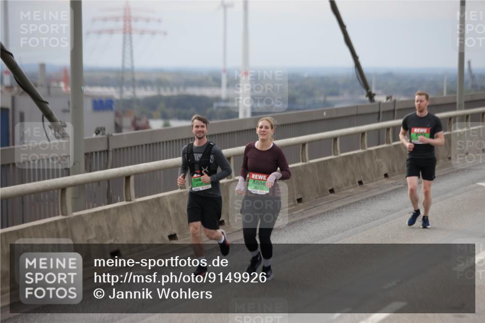 03.10.2025 - Köhlbrandbrückenlauf Jannik Wohlers http://msf.ph/oto/9149926 03.10.2025 15:54:50 Position 1 8047 meine-sportfotos.de