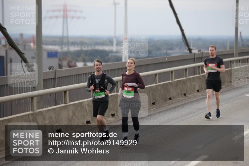 03.10.2025 - Köhlbrandbrückenlauf Jannik Wohlers http://msf.ph/oto/9149929 03.10.2025 15:54:50 Position 1 8047 meine-sportfotos.de