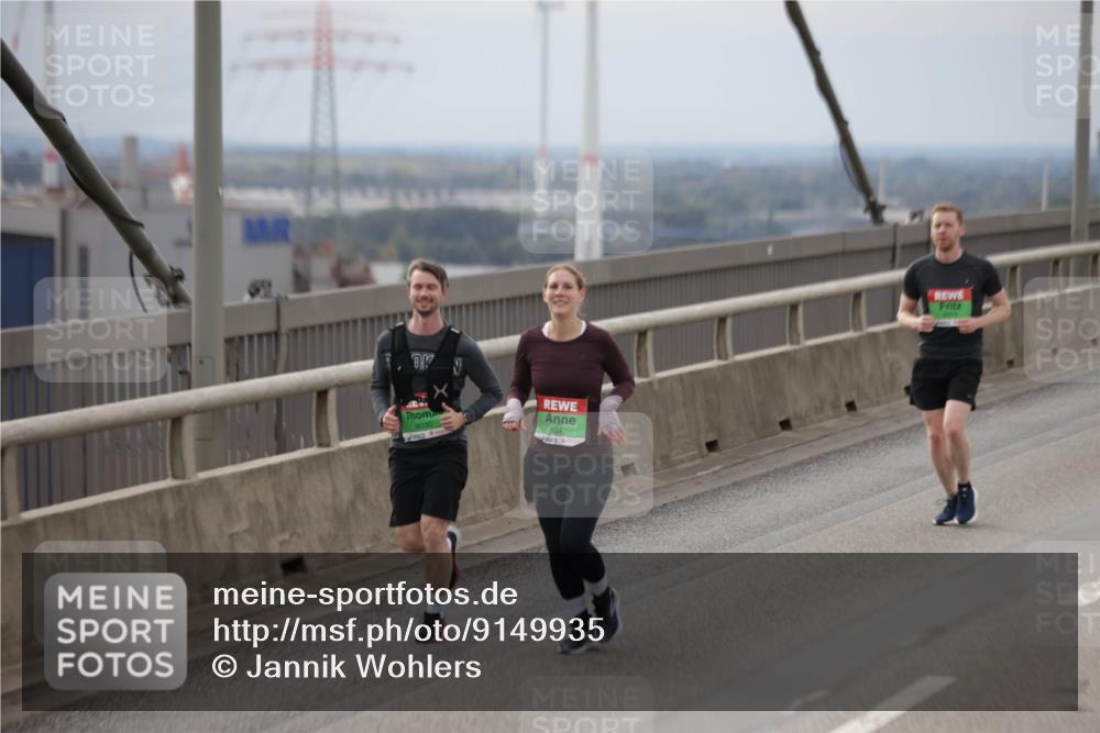 03.10.2025 - Köhlbrandbrückenlauf Jannik Wohlers http://msf.ph/oto/9149935 03.10.2025 15:54:50 Position 1 8030, 8047 meine-sportfotos.de