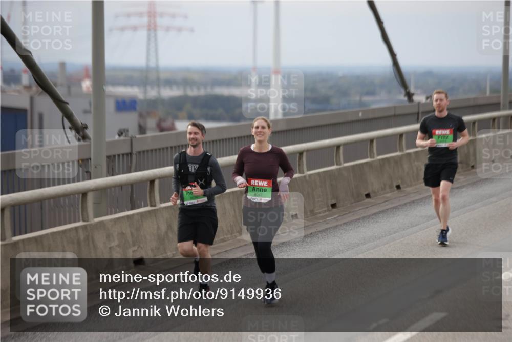 03.10.2025 - Köhlbrandbrückenlauf Jannik Wohlers http://msf.ph/oto/9149936 03.10.2025 15:54:51 Position 1 8030, 8047 meine-sportfotos.de