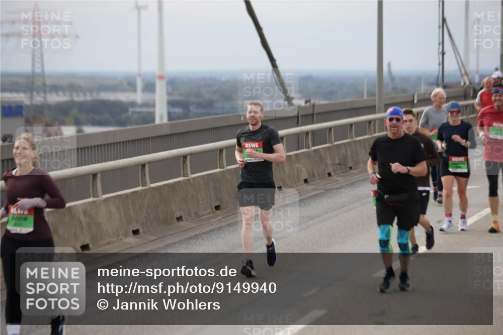 03.10.2025 - Köhlbrandbrückenlauf Jannik Wohlers http://msf.ph/oto/9149940 03.10.2025 15:54:52 Position 1  meine-sportfotos.de