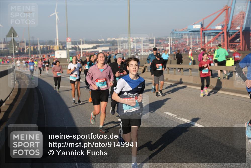 03.10.2025 - Köhlbrandbrückenlauf Yannick Fuchs http://msf.ph/oto/9149941 03.10.2025 08:41:42 Position 2 3196 meine-sportfotos.de