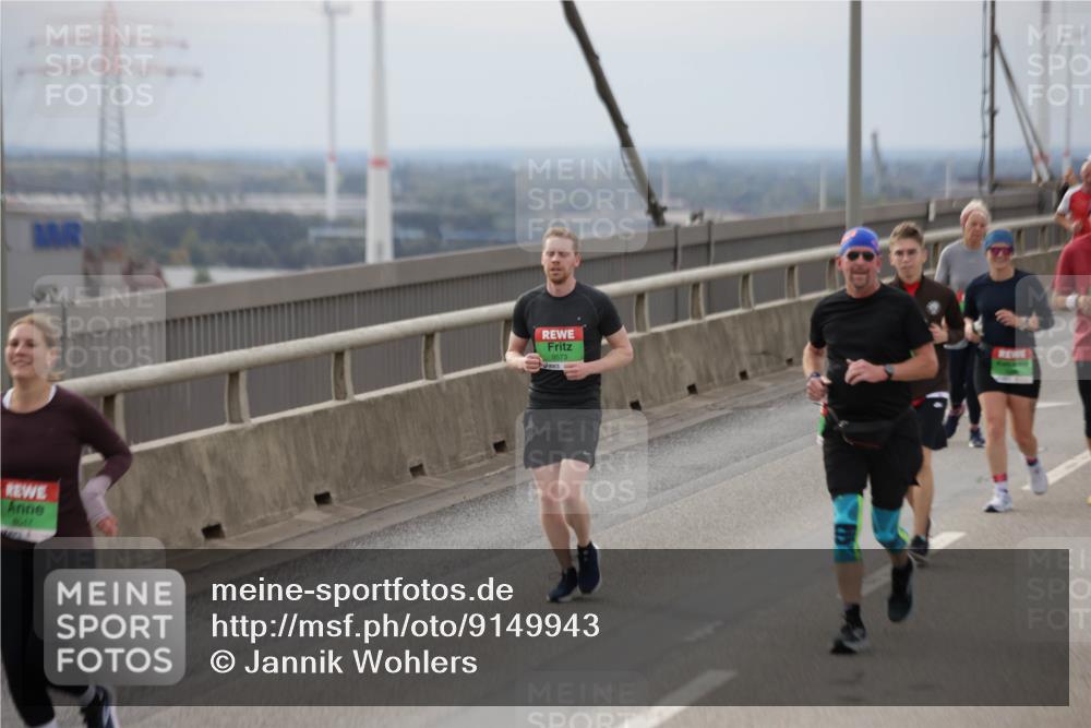 03.10.2025 - Köhlbrandbrückenlauf Jannik Wohlers http://msf.ph/oto/9149943 03.10.2025 15:54:52 Position 1 9573 meine-sportfotos.de