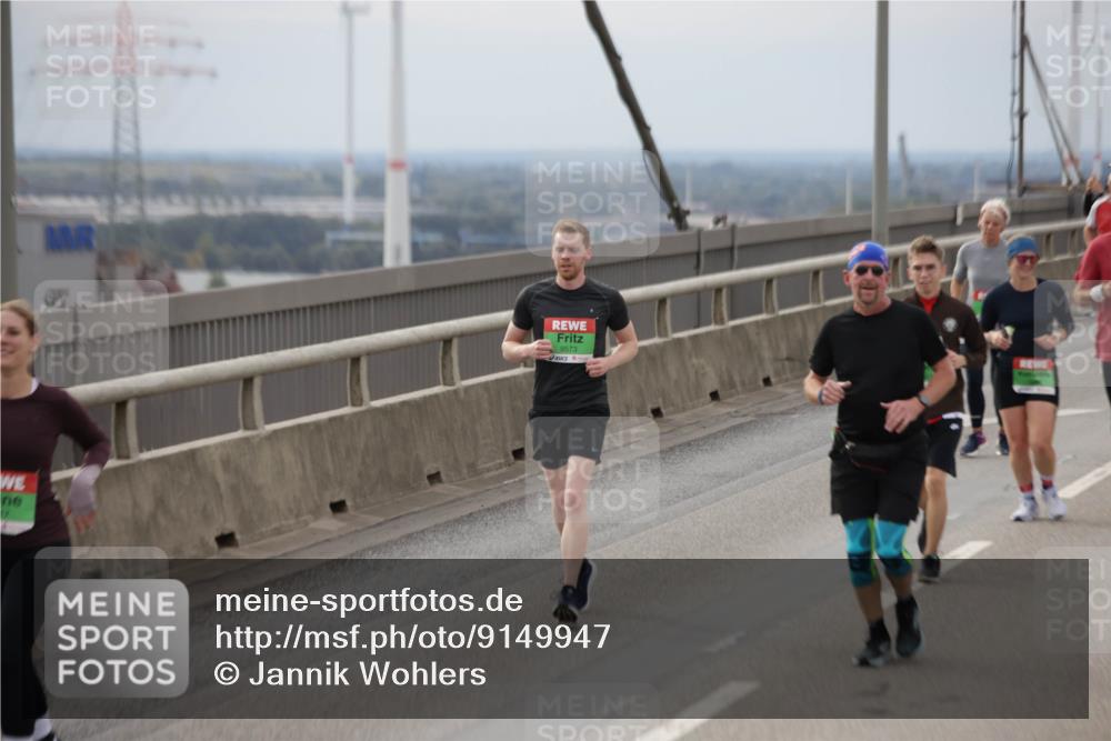 03.10.2025 - Köhlbrandbrückenlauf Jannik Wohlers http://msf.ph/oto/9149947 03.10.2025 15:54:52 Position 1 9573 meine-sportfotos.de