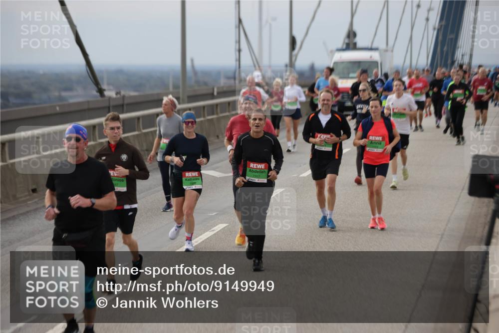 03.10.2025 - Köhlbrandbrückenlauf Jannik Wohlers http://msf.ph/oto/9149949 03.10.2025 15:54:54 Position 1 47, 7928, 7957 meine-sportfotos.de
