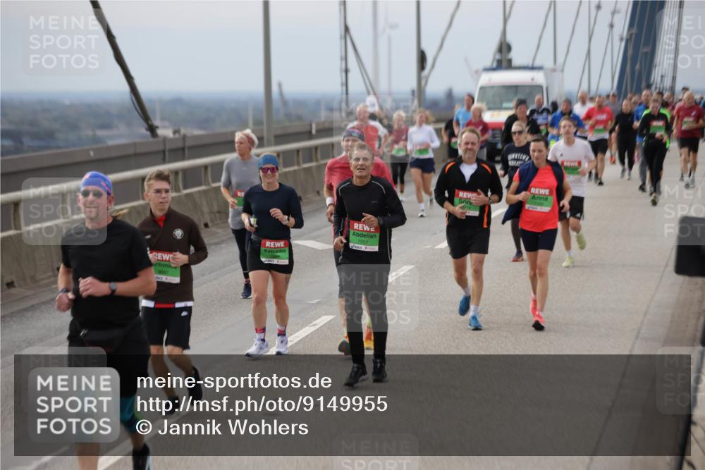 03.10.2025 - Köhlbrandbrückenlauf Jannik Wohlers http://msf.ph/oto/9149955 03.10.2025 15:54:54 Position 1 9647, 7928, 7957 meine-sportfotos.de