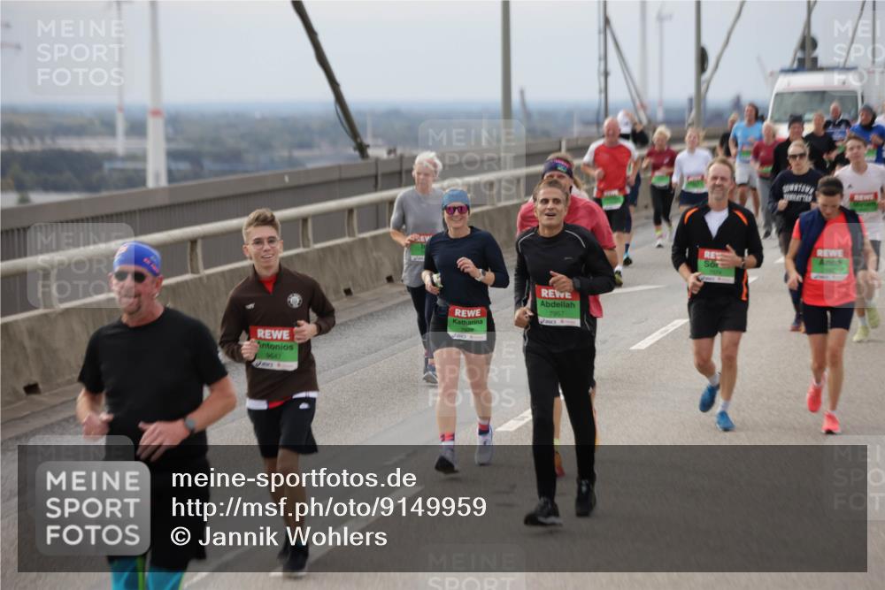 03.10.2025 - Köhlbrandbrückenlauf Jannik Wohlers http://msf.ph/oto/9149959 03.10.2025 15:54:55 Position 1 9647, 6, 7928, 7957 meine-sportfotos.de