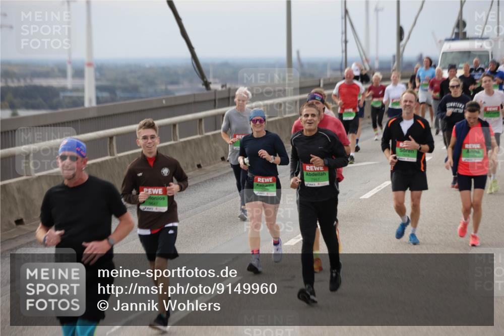 03.10.2025 - Köhlbrandbrückenlauf Jannik Wohlers http://msf.ph/oto/9149960 03.10.2025 15:54:55 Position 1 9647, 7928, 7957 meine-sportfotos.de