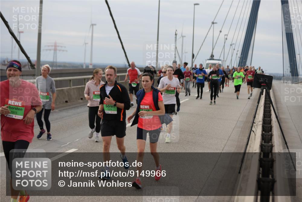 03.10.2025 - Köhlbrandbrückenlauf Jannik Wohlers http://msf.ph/oto/9149966 03.10.2025 15:55:00 Position 1 7973, 7574 meine-sportfotos.de
