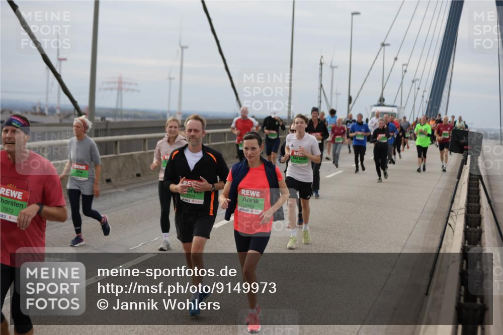 03.10.2025 - Köhlbrandbrückenlauf Jannik Wohlers http://msf.ph/oto/9149973 03.10.2025 15:55:00 Position 1 11511, 7973, 7574, 7563 meine-sportfotos.de