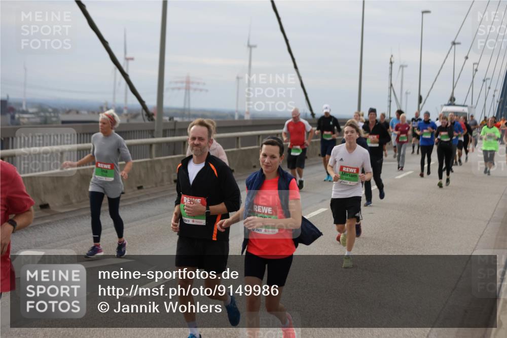 03.10.2025 - Köhlbrandbrückenlauf Jannik Wohlers http://msf.ph/oto/9149986 03.10.2025 15:55:00 Position 1  meine-sportfotos.de