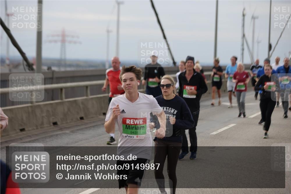 03.10.2025 - Köhlbrandbrückenlauf Jannik Wohlers http://msf.ph/oto/9149987 03.10.2025 15:55:02 Position 1 9431 meine-sportfotos.de