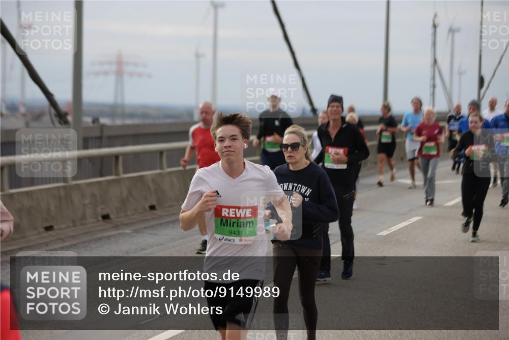 03.10.2025 - Köhlbrandbrückenlauf Jannik Wohlers http://msf.ph/oto/9149989 03.10.2025 15:55:02 Position 1 9431, 17 meine-sportfotos.de