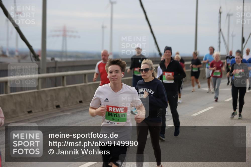 03.10.2025 - Köhlbrandbrückenlauf Jannik Wohlers http://msf.ph/oto/9149990 03.10.2025 15:55:02 Position 1 9431 meine-sportfotos.de