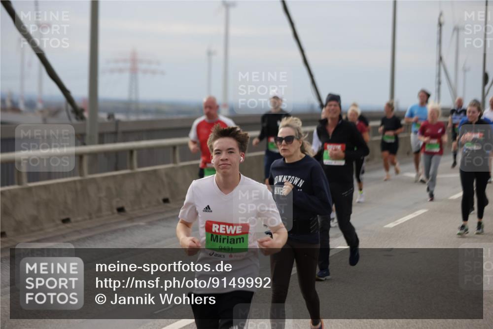 03.10.2025 - Köhlbrandbrückenlauf Jannik Wohlers http://msf.ph/oto/9149992 03.10.2025 15:55:02 Position 1 9431 meine-sportfotos.de