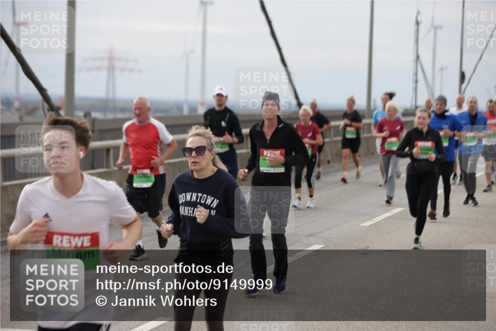 03.10.2025 - Köhlbrandbrückenlauf Jannik Wohlers http://msf.ph/oto/9149999 03.10.2025 15:55:02 Position 1 9431 meine-sportfotos.de
