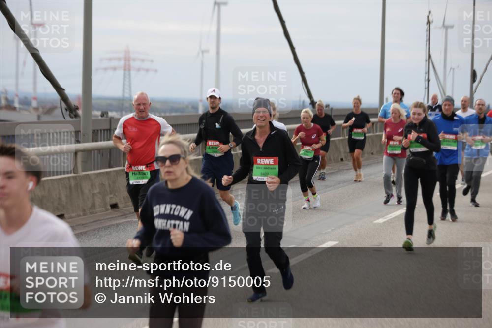 03.10.2025 - Köhlbrandbrückenlauf Jannik Wohlers http://msf.ph/oto/9150005 03.10.2025 15:55:03 Position 1 8120, 8480 meine-sportfotos.de