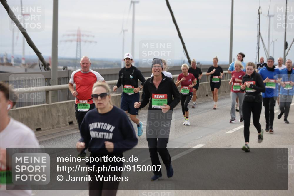 03.10.2025 - Köhlbrandbrückenlauf Jannik Wohlers http://msf.ph/oto/9150007 03.10.2025 15:55:03 Position 1 8120, 8480 meine-sportfotos.de