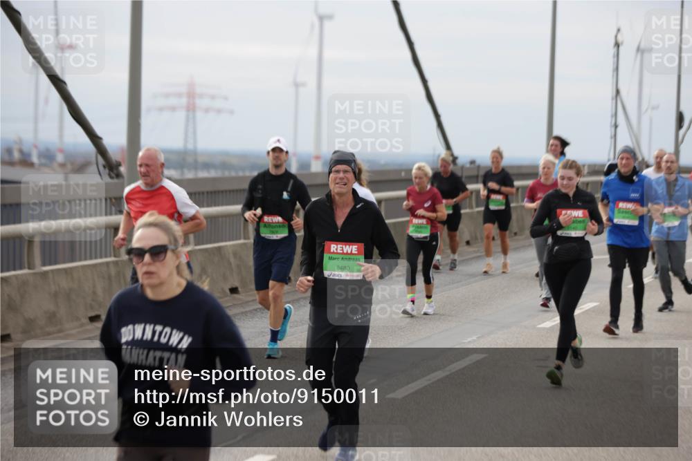03.10.2025 - Köhlbrandbrückenlauf Jannik Wohlers http://msf.ph/oto/9150011 03.10.2025 15:55:03 Position 1 8480, 9140 meine-sportfotos.de
