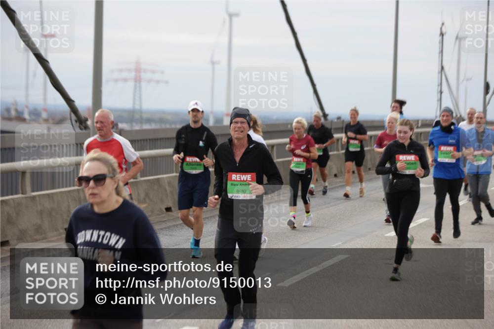 03.10.2025 - Köhlbrandbrückenlauf Jannik Wohlers http://msf.ph/oto/9150013 03.10.2025 15:55:03 Position 1 8480 meine-sportfotos.de