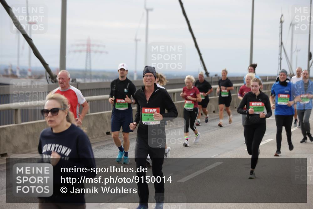 03.10.2025 - Köhlbrandbrückenlauf Jannik Wohlers http://msf.ph/oto/9150014 03.10.2025 15:55:03 Position 1 8480 meine-sportfotos.de