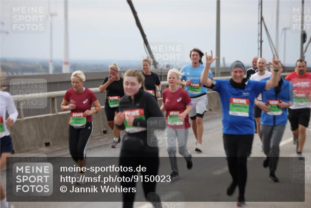 03.10.2025 - Köhlbrandbrückenlauf Jannik Wohlers http://msf.ph/oto/9150023 03.10.2025 15:55:04 Position 1 8440, 7746, 8019 meine-sportfotos.de