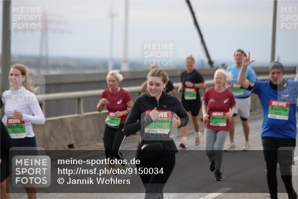 03.10.2025 - Köhlbrandbrückenlauf Jannik Wohlers http://msf.ph/oto/9150034 03.10.2025 15:55:05 Position 1 9140, 8019, 9245 meine-sportfotos.de
