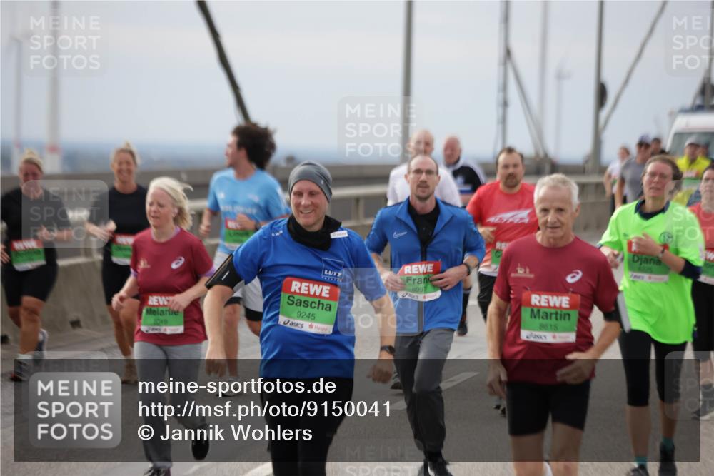 03.10.2025 - Köhlbrandbrückenlauf Jannik Wohlers http://msf.ph/oto/9150041 03.10.2025 15:55:06 Position 1 5019, 9245, 8997, 8615 meine-sportfotos.de