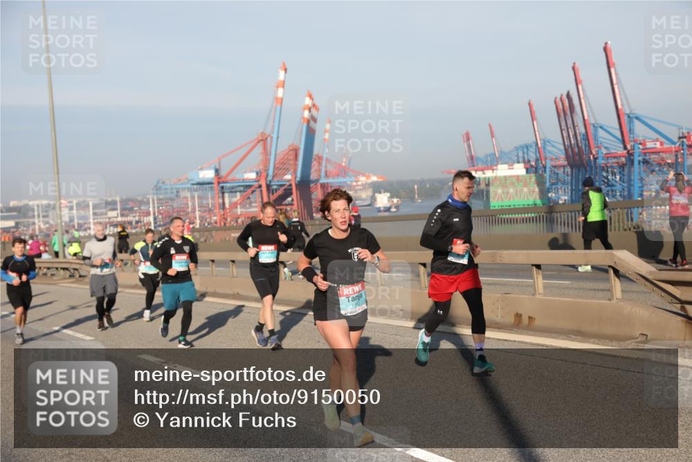 03.10.2025 - Köhlbrandbrückenlauf Yannick Fuchs http://msf.ph/oto/9150050 03.10.2025 08:41:52 Position 2 1412 meine-sportfotos.de