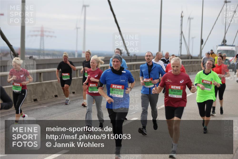 03.10.2025 - Köhlbrandbrückenlauf Jannik Wohlers http://msf.ph/oto/9150053 03.10.2025 15:55:06 Position 1 8019, 9245, 8997, 8615 meine-sportfotos.de
