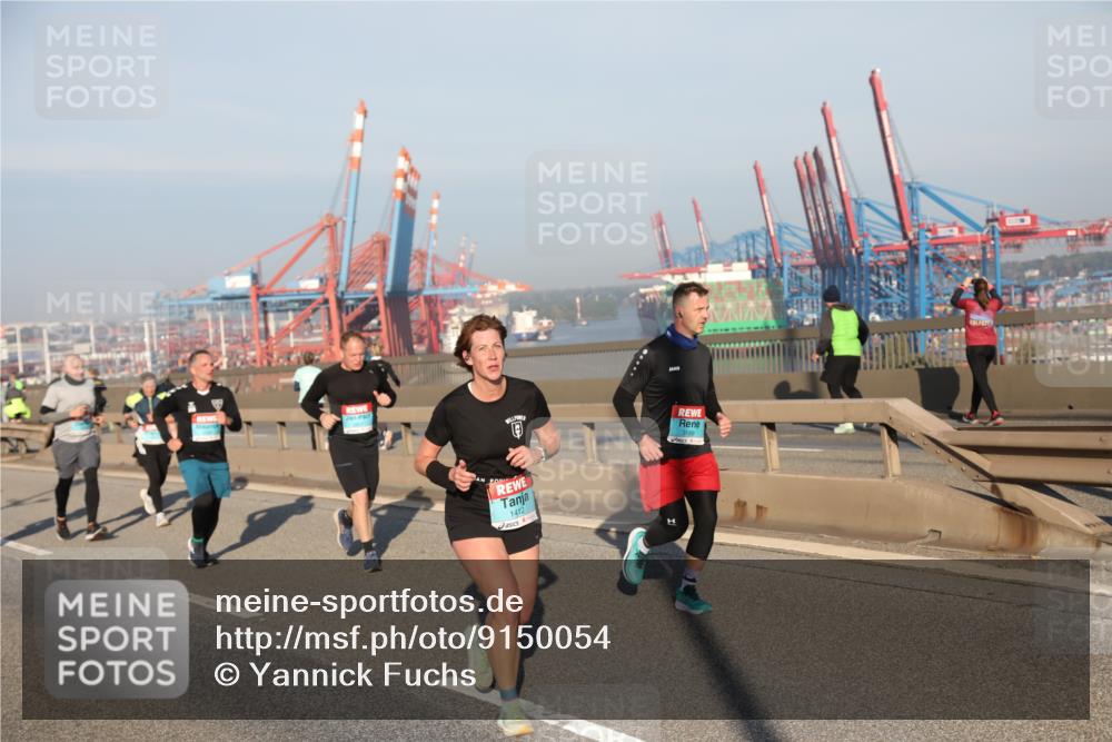 03.10.2025 - Köhlbrandbrückenlauf Yannick Fuchs http://msf.ph/oto/9150054 03.10.2025 08:41:52 Position 2 1412, 7075 meine-sportfotos.de