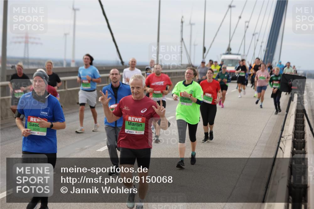 03.10.2025 - Köhlbrandbrückenlauf Jannik Wohlers http://msf.ph/oto/9150068 03.10.2025 15:55:07 Position 1 9245, 8615, 6 meine-sportfotos.de